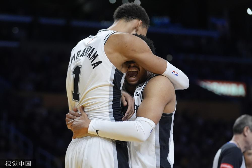 而阿森纳则 而阿森纳则