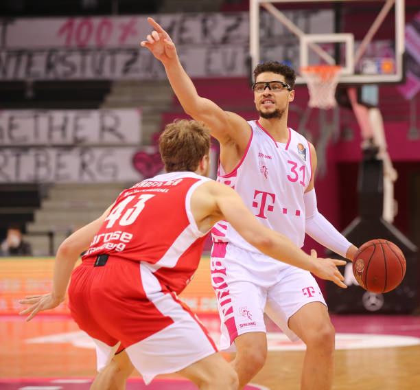 在欧冠舞台 在欧冠舞台